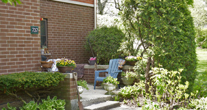 With housing selections from studio, one bedroom, two and three bedroom townhomes, we’re confident Highland Park Housing is just what you are looking for.
